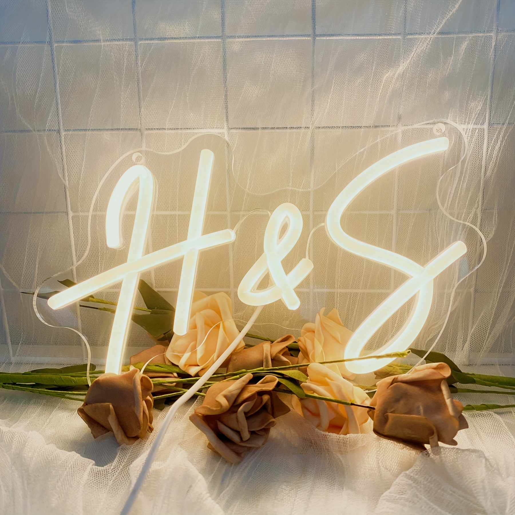 Custom Neon Sign with 2 Initia – обзор и цена Neon Sign Led Custom